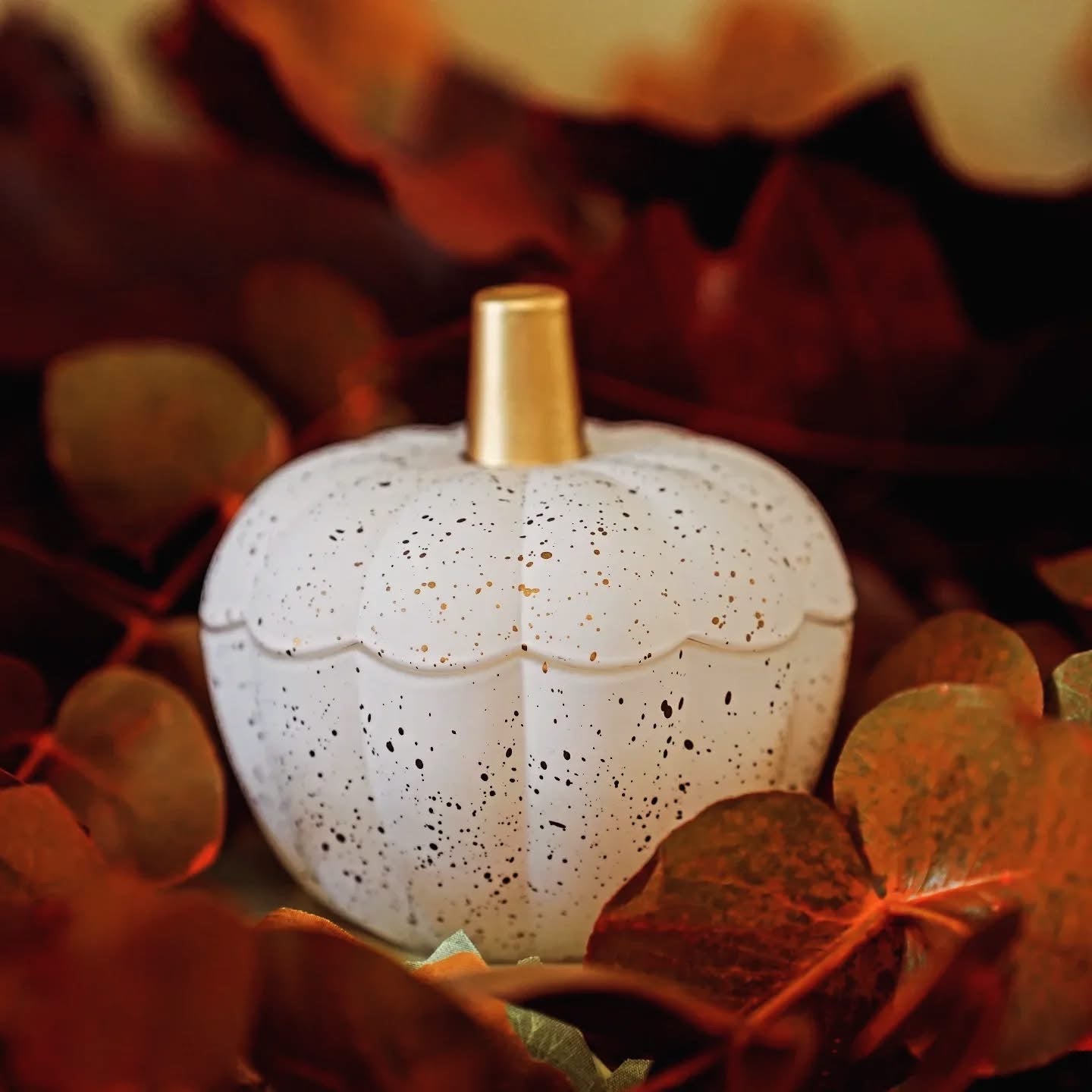 Small Pumpkin Candle