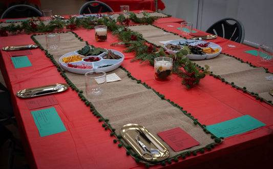 Sip & Wick Christmas Workshop - Sunday 15th November 11-1pm (Botanical Candle)